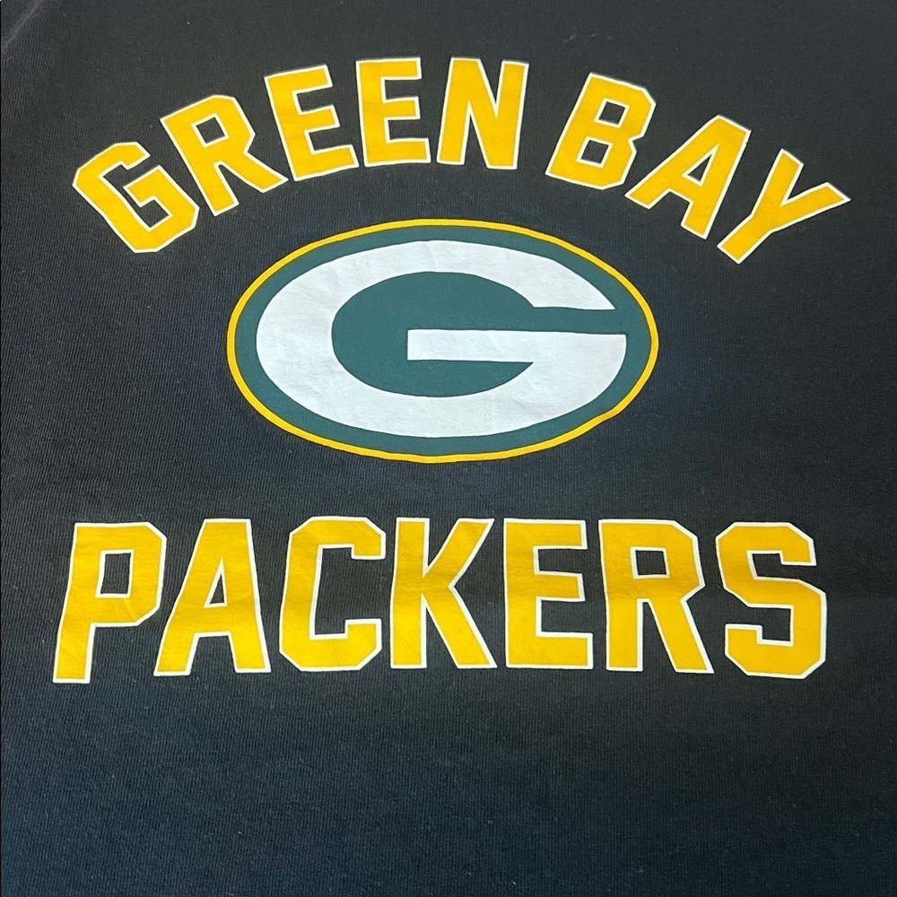 NFL Team Apparel Green Bay Packers Logo TShirt Size XL